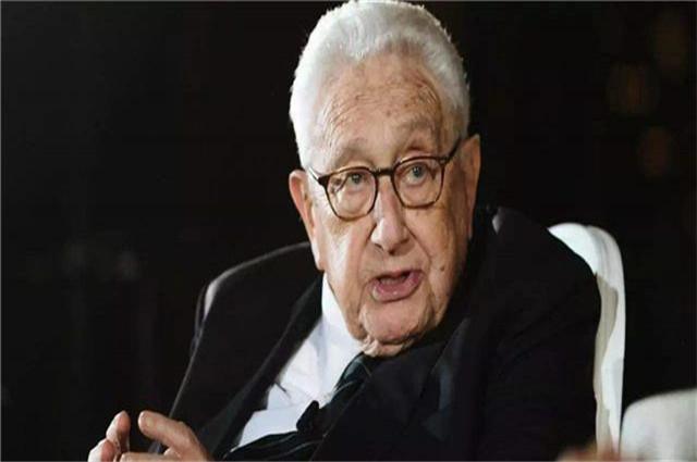 美国|如若美国开始备战，第一个先打谁？基辛格说出实话，果然不出所料