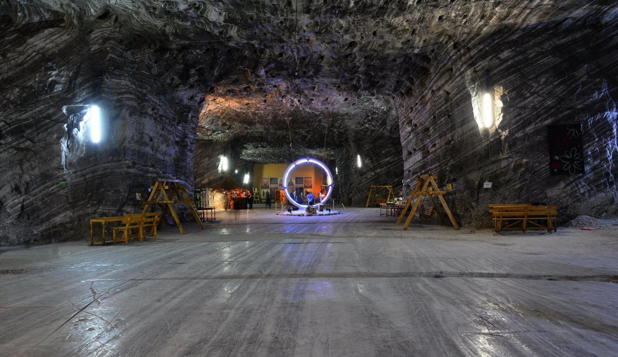 【】世界上最害怕停电的小镇：位于地下120米，仍有3000多人在这居住