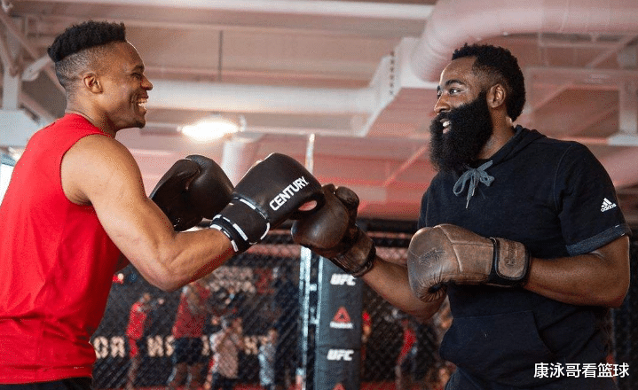 火箭队|联盟第四+452三分！无人要的7号秀，加盟火箭大放异彩，悄然崛起