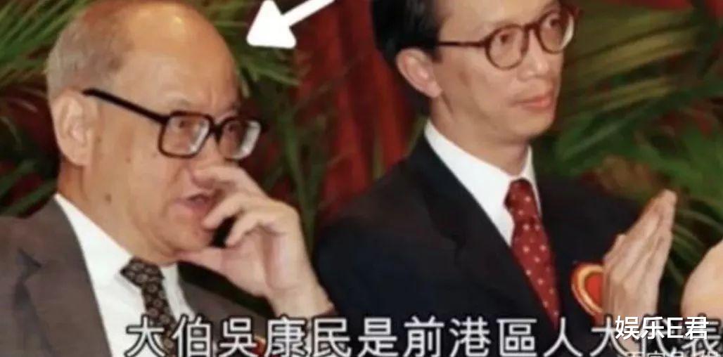 #文咏珊#32岁文咏珊坐老公大腿秀恩爱，继baby之后她也成了人生赢家