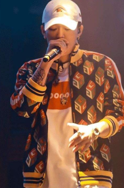 pg one|PG1发新歌diss自己？歌中提到超社会！听完这首歌你会原谅他吗？