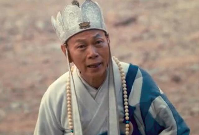 「王晶」王晶新剧《孙悟空大战盘丝洞》定档，剧中尽用晶女郎，熟人也不少