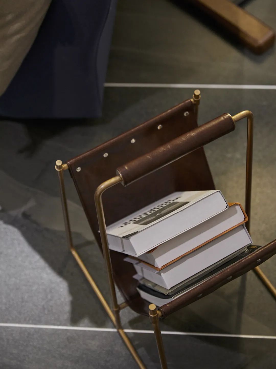 @120㎡现代简约，昏暗的高级灰，年轻舒适的居家感