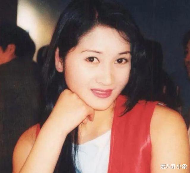 「张钰」一年内服侍过30多位导演,出道多年一直没火,被封杀的结局令人唏嘘