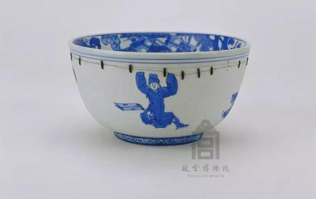 |明代御窑：嘉靖&隆庆&万历瓷器，哪个更值得收藏