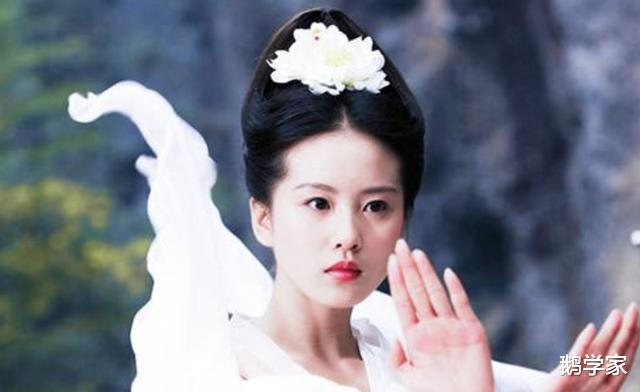 #刘诗诗#再也不要说刘诗诗撞型刘亦菲，她明明是像极了年轻时的叶童