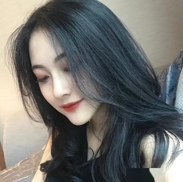 《菩萨蛮》——多少梦又幻，谁解思悄然？