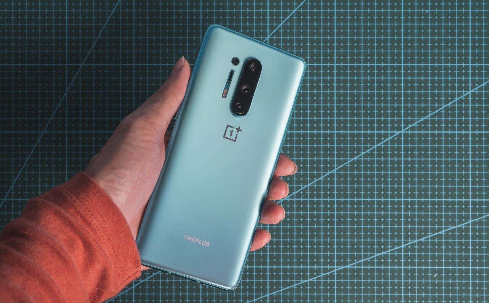 「一加科技」一加8Pro对此Find X2 Pro：相差1000元，这配置差距不值得