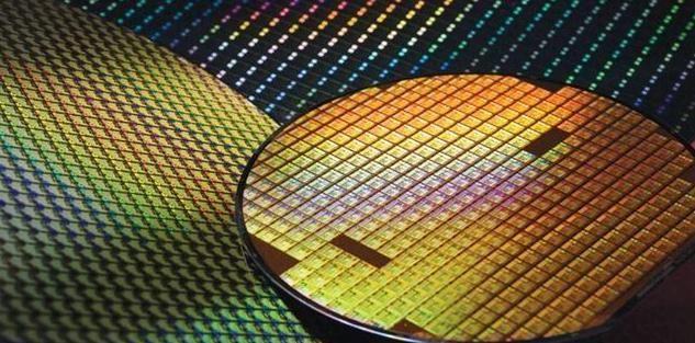 #小米科技#弯道超车，中科院量子芯片成功！会突破美国光刻机的技术壁垒吗？