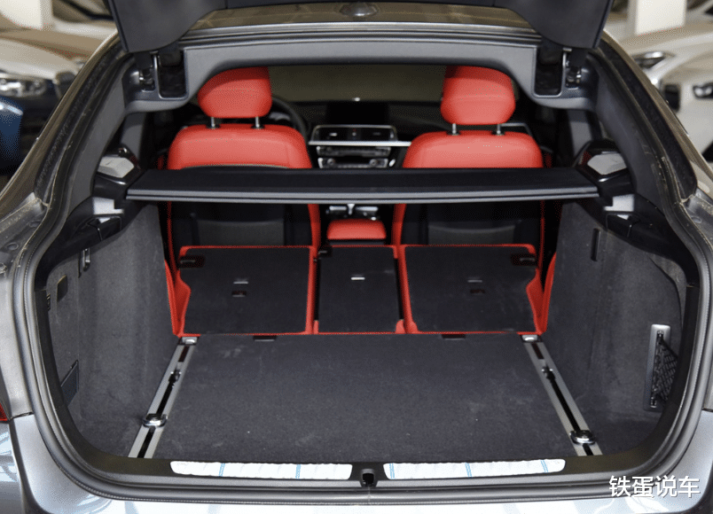 「雷克萨斯IS」整车原装进口,后备厢躺两个胖子还挺宽松,宝马3系GT上市