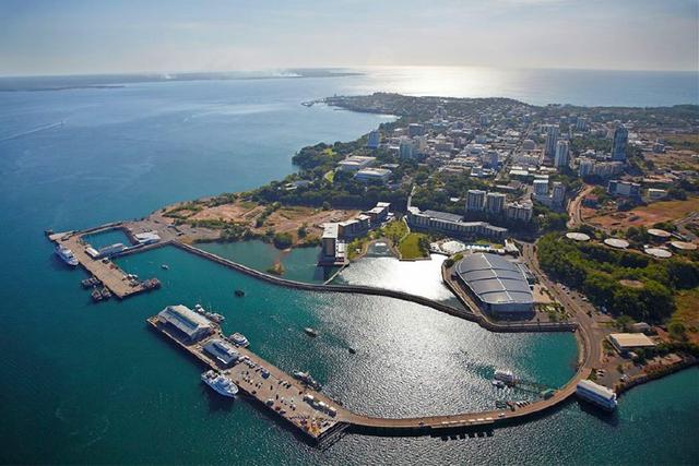 【英国】此国承诺港口租给中国100年，才3年就反悔，一看天价违约金怂了