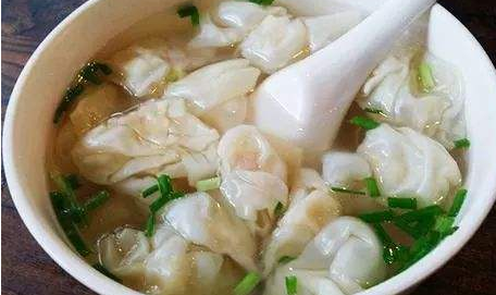 「排骨」馄饨、云吞、抄手这些有啥差别？说错了那就被笑话了，别呆呆分不清了
