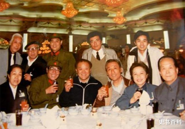 京剧|父亲京剧大师, 母亲30年代影星, 妻子当家花旦, 他却演了一辈子配角