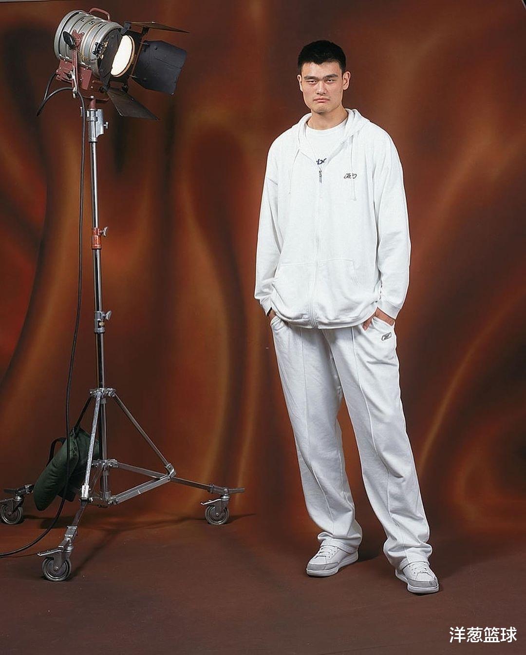 ##15年前NBA全明星十大老照片：认识一半以上的，孩子都念小学了吧