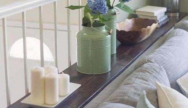 越来越多人客厅不做柜子了, 有钱人都流行这样做, 太聪明了!