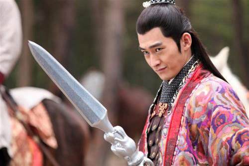 李元霸|隋唐英雄里的九大高手排名，靠山王杨林仅排第八，第一位才叫厉害！