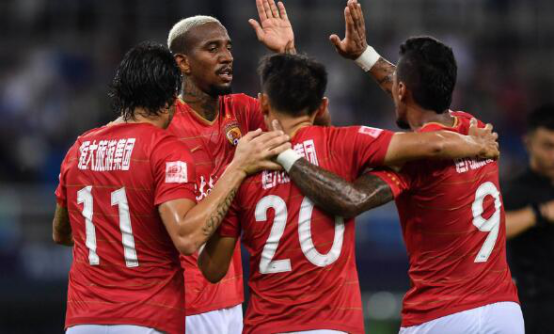 广州恒大■?大爆发！中超冠军豪门热身赛狂轰3球，让球迷狠狠地出了口恶气