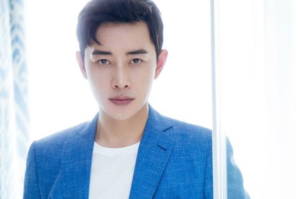 [罗晋]罗晋新剧官宣！女二是沈梦辰，看到女一号：收视悬了