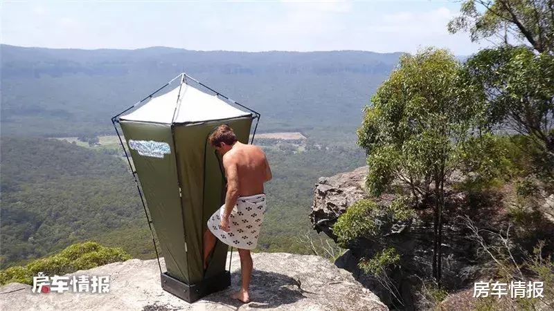 房车|新款福特全顺见过吗？3.5L动力+10AT，车内模块化设计自由选配