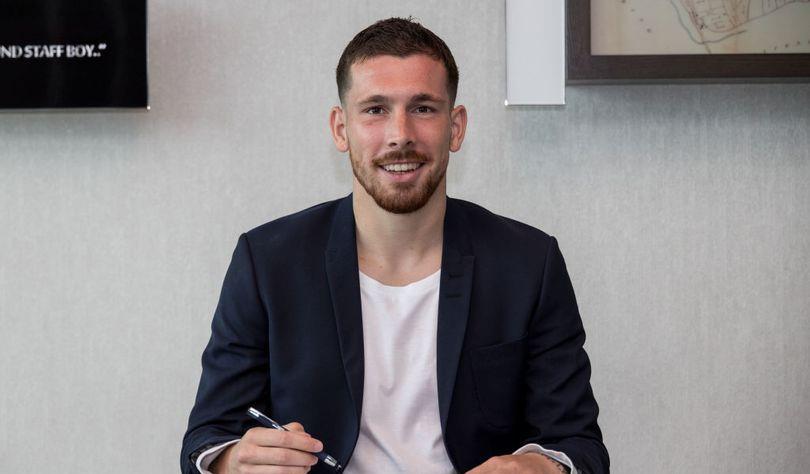 尤文图斯|霍伊别尔和热刺签约5年，将穿5号球衣，能让穆里尼奥5名麾下受益