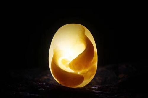 |都说和田玉“养”人！你知道怎么“养”它，它才会“养”你吗？