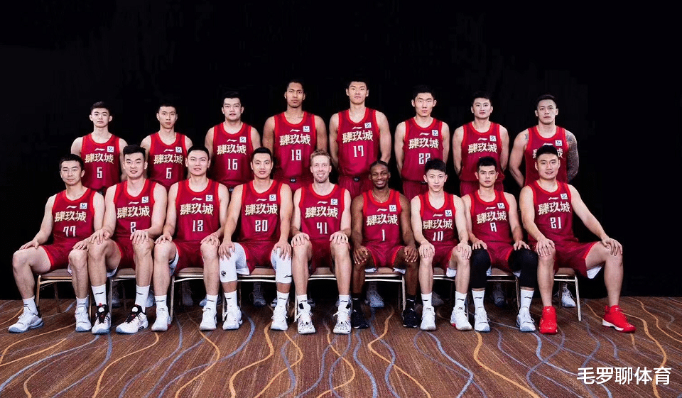 北京男篮|北京连出2招拒绝5连败！放弃一场不胜49城战袍，迎接第一恶汉回归