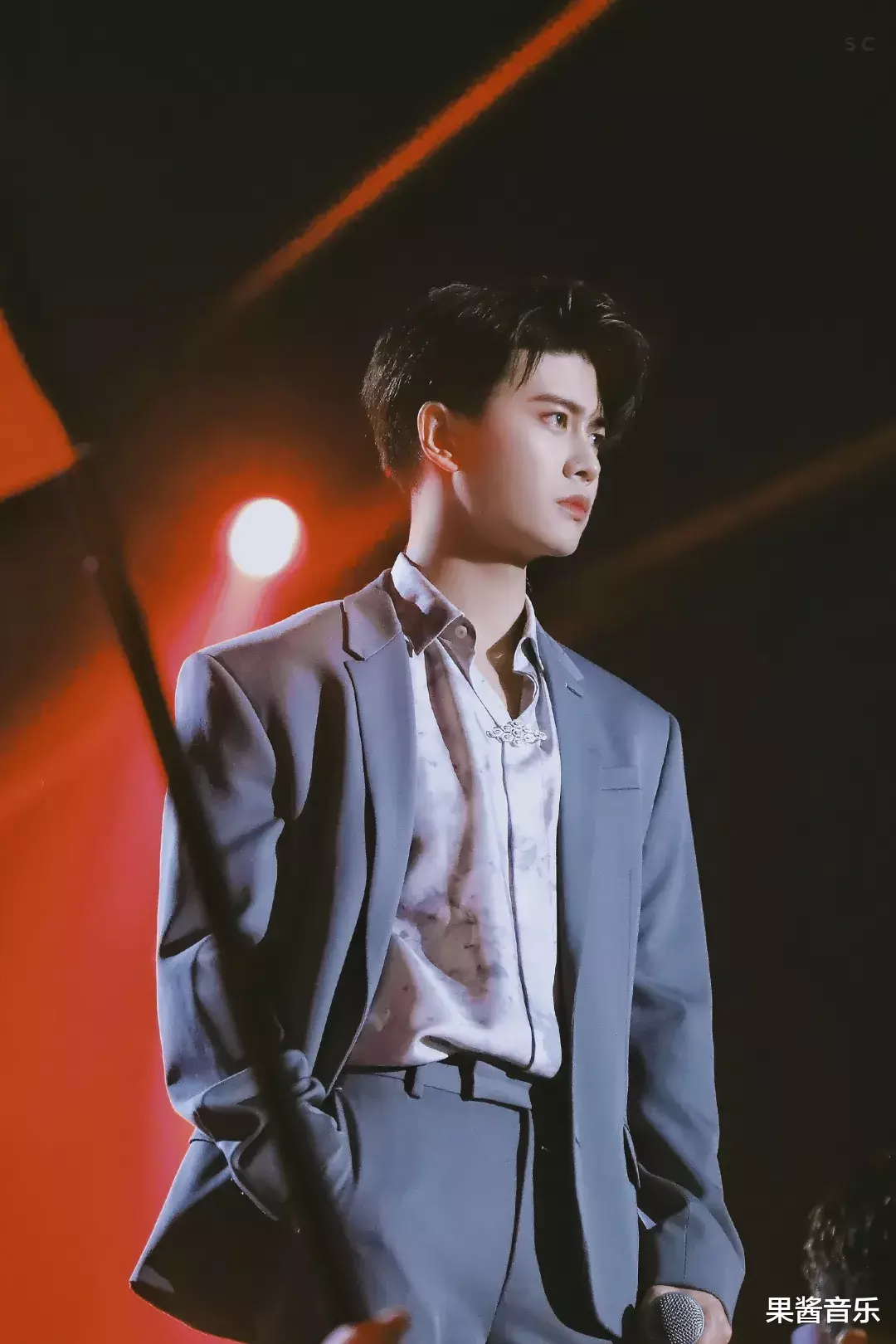 披荆斩棘的哥哥|《披荆斩棘的哥哥》名单来了！你们pick哪位男明星呢？