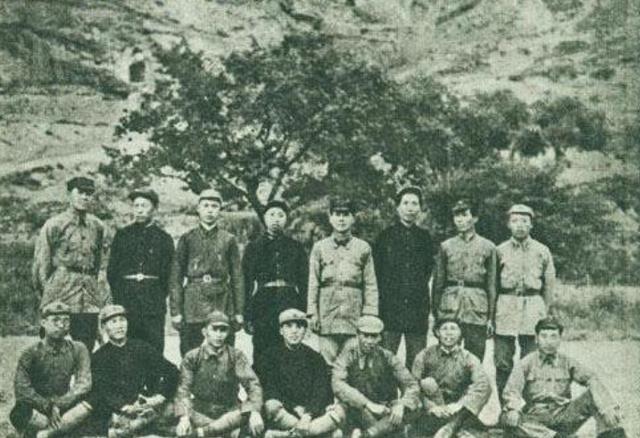 长征|授衔前他却意外身亡，他的搭档都是元帅，部下不是上将就是大将