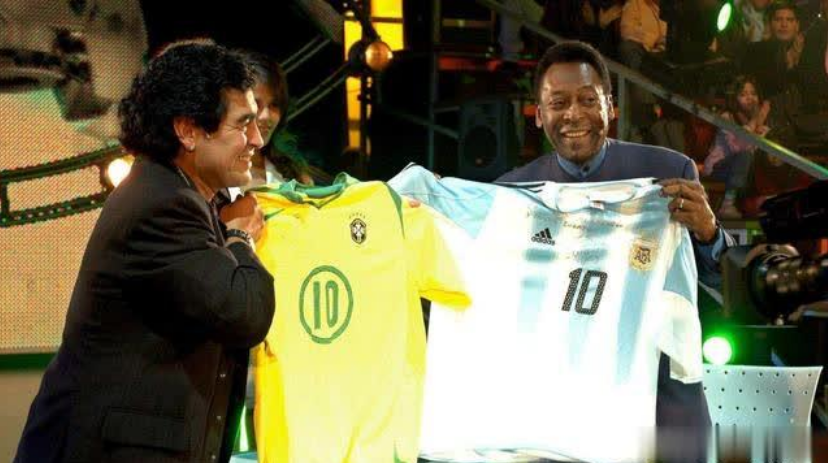 「贝利」世界足坛五大死敌球星，堪称不共戴天，贝利和马拉多纳上榜