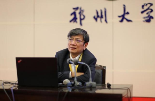 招生|提倡取消英语考试，要把精力花费在本国知识的郑强，现状令人深思