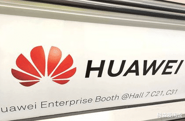 「华为」微信刚限制IOS支付，库克立马发起“反击”， 华为该如何应对？