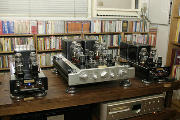 激光电视|峰米引爆行业！4倍1080P，2000ANSI流明，影迷最爱