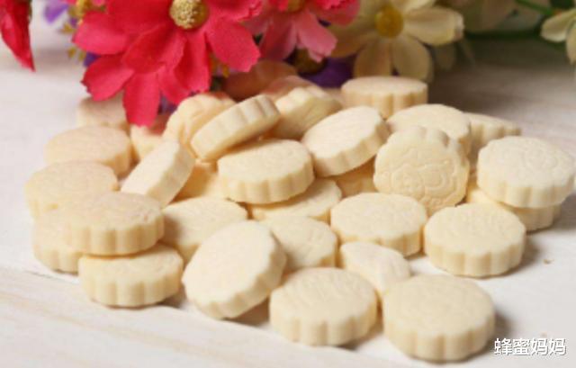 补钙|姐妹俩一个每天吃“钙片”，一个每天“喝牛奶”，5年后出现端倪