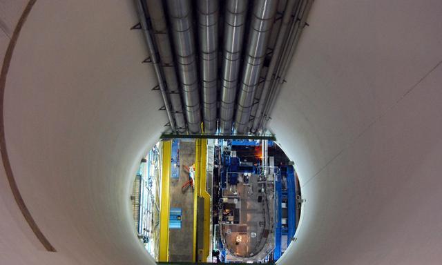 「对撞机」杨振宁的最后一战，宁愿得罪中科院，也要反对中国科技“大跃进”