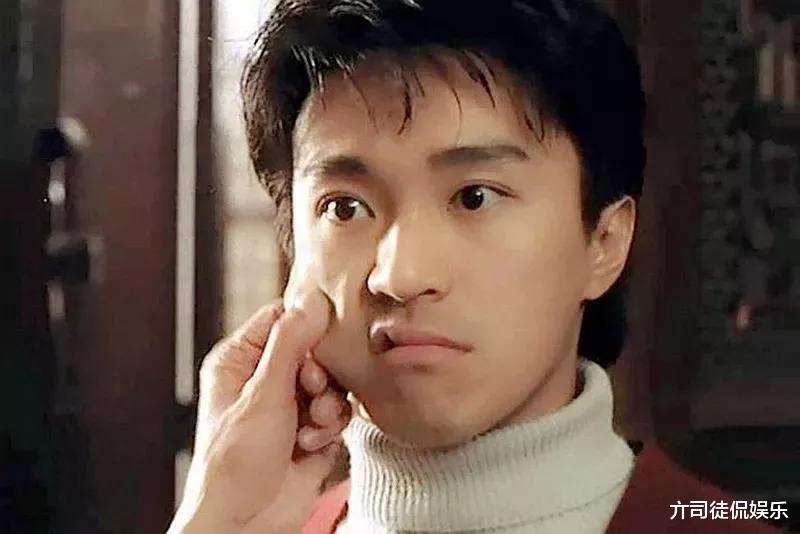 周星驰：周星驰最可惜的一部作品，因坚持不改名字，没能在内地公映