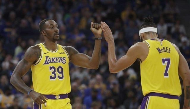 「湖人队」确定签约！湖人遇到大麻烦，詹姆斯浓眉被魔兽坑惨了