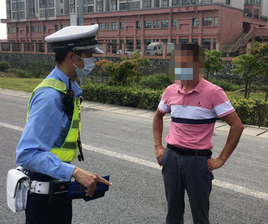 邓炳强■珠海大道数百车没走这条车道吃罚单！无人机、隐形战车轮番抓拍！行动……