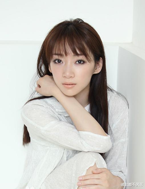 刘德华|她是清朝皇室后人，出道后坚决拒演清宫戏，受刘德华邀请破例一次