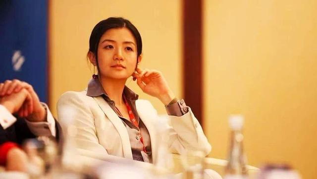 马云|硅谷美女高管被马云挖走，马云许诺：来阿里上班，送劳斯莱斯