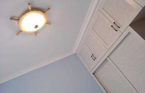 「木工」衣柜做到顶万万要装这个东西，听老木工一说完，我就后悔察觉晚了