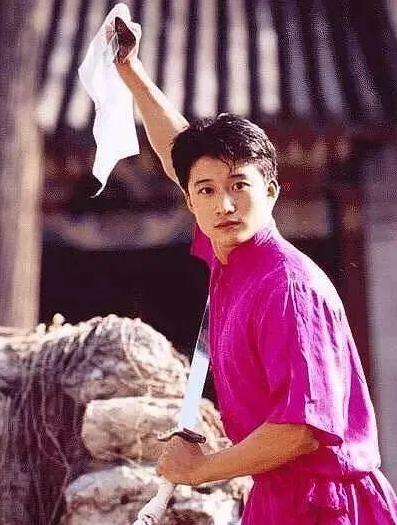 吴京|《战狼2》最大牌龙套，出场不到1分钟，却成最后“赢家”瓜分50亿