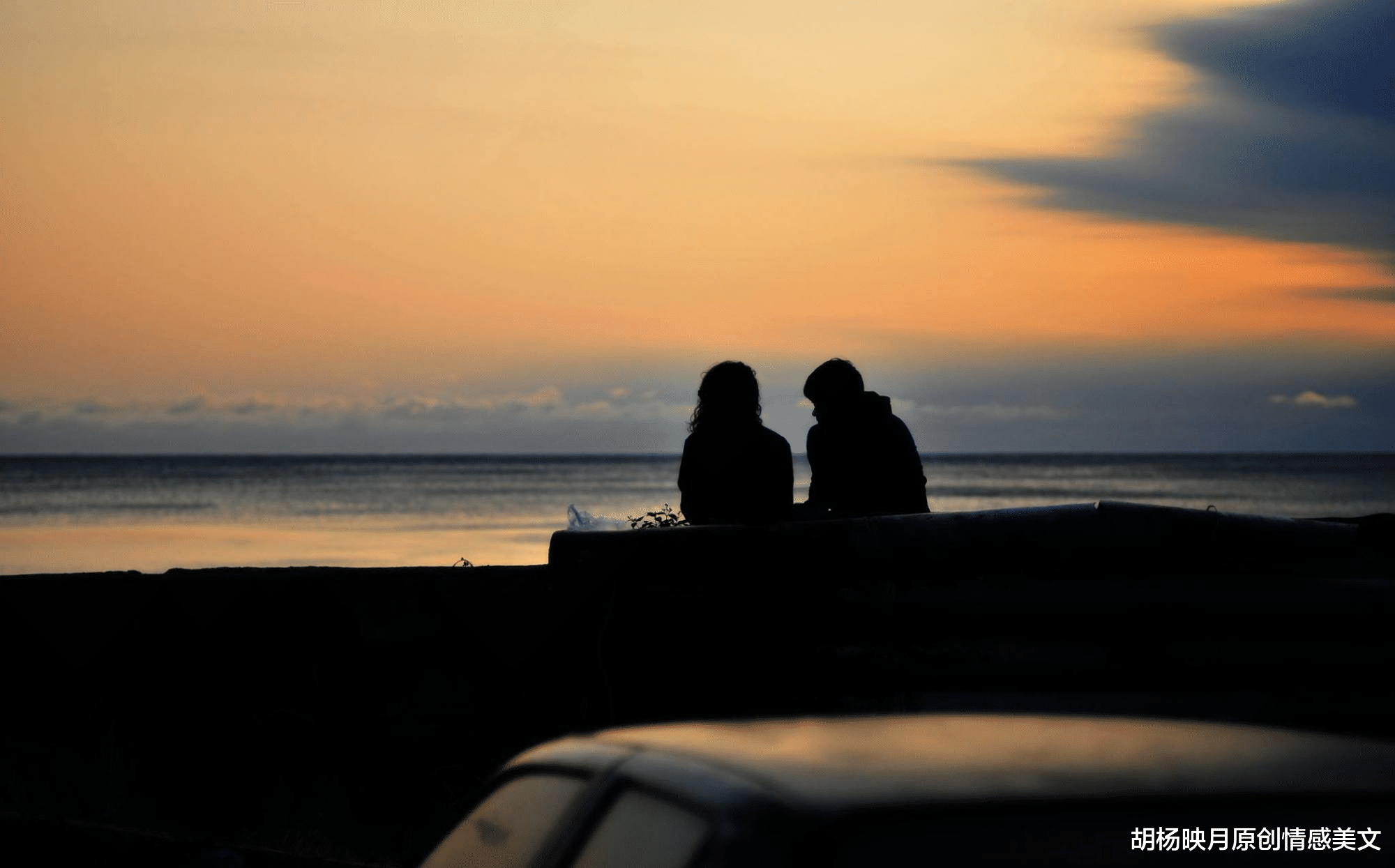 胡杨映月原创情感美文 一男子到情人家过夜，不料一觉醒来小区因疫情被封，成了流浪汉！