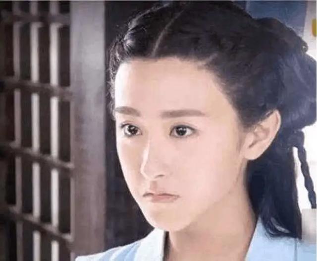 秦奋|20岁与王思聪对撕，25岁讥讽秦奋，18线小演员正面刚超级富二代