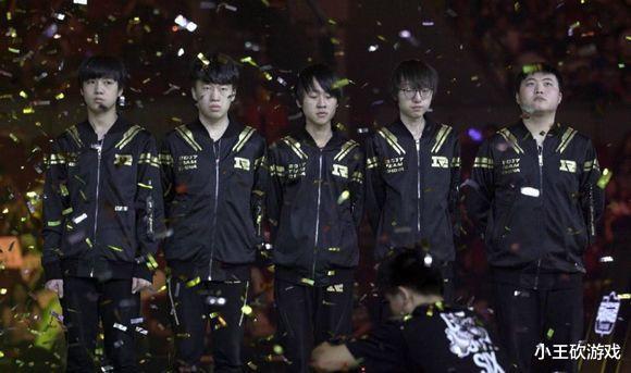 lpl|LPL天价出征服引热议，网友：把嘴给我闭上！12块9毛再送俩模特