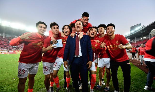 「广州恒大」从“双子星”到“四小天鹅”,恒大更新换代后,手握重建王朝基石