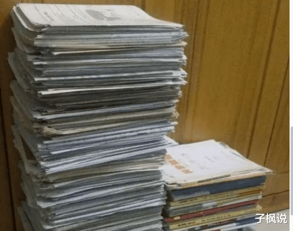 清华大学▲女儿以670高分考入清华,父母打扫房间无意打开女儿抽屉,眼眶瞬间湿润了