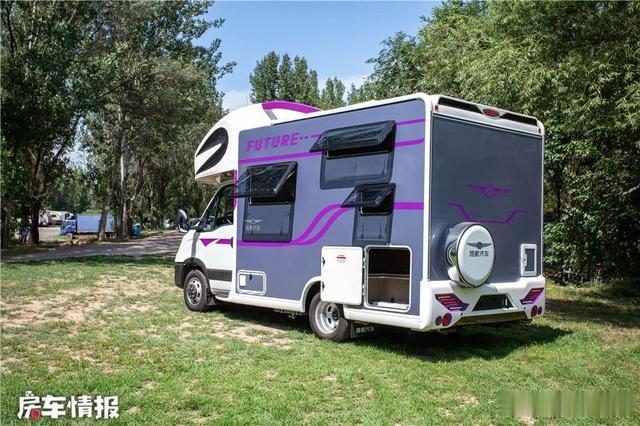 保时捷Macan▲再树亲民C型房车标杆！3.0T柴油机+宝马同款8AT，30多万能5口旅行