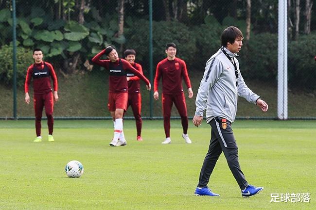 #意大利#鲁媒狠批李铁和足协：国足集训毫无意义 滞留海外自找麻烦