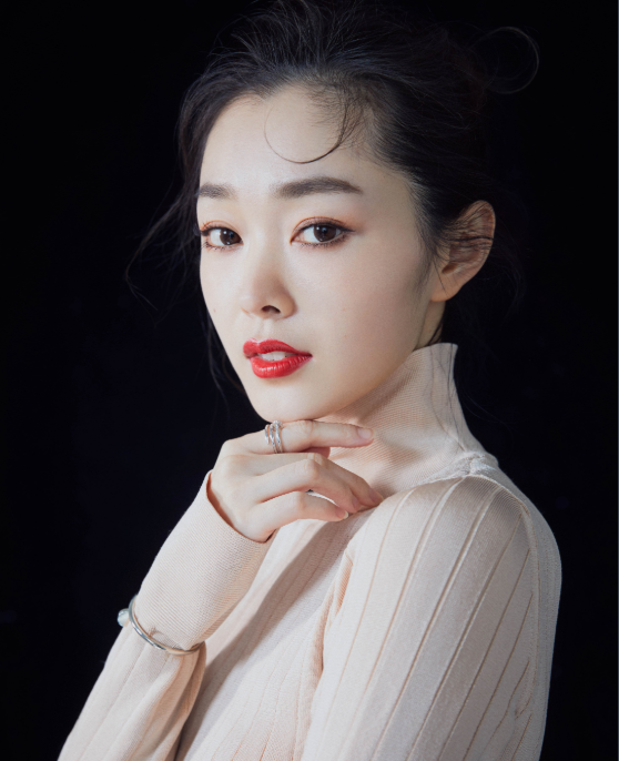 宋轶|本以为宋轶“贴头皮”就够美了,看到baby:又A又御混血十足