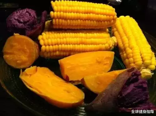 蛋白质|一招教你用5个月时间虐暴练了2年的健身房大神！